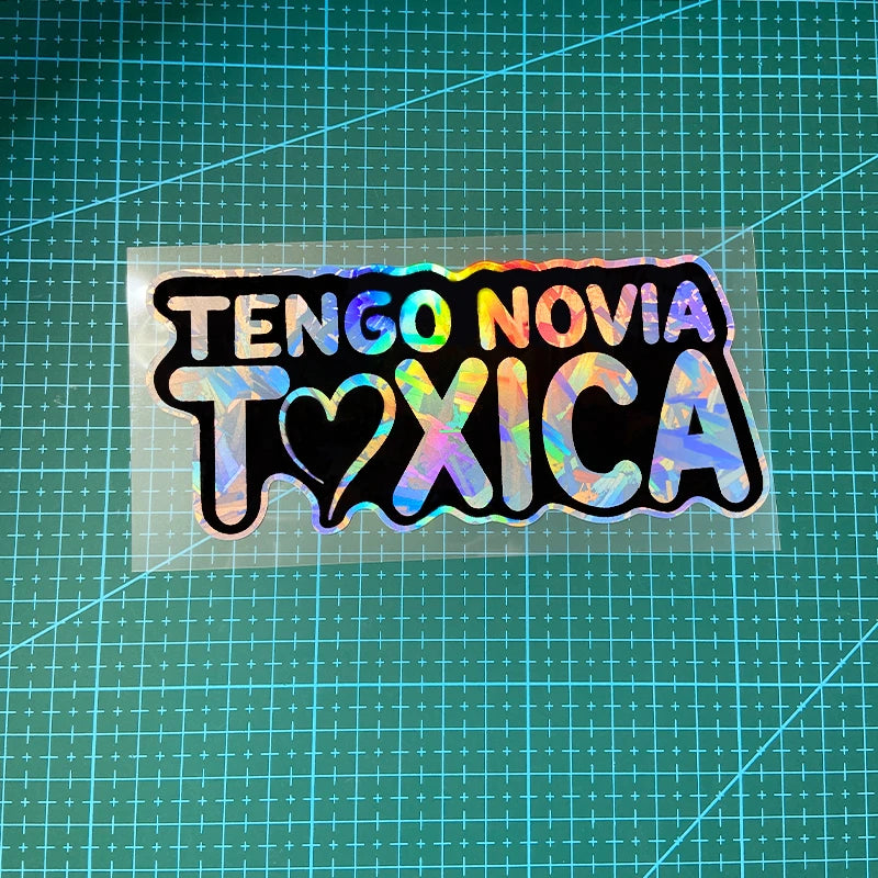 1PC/2PCS TENGO NOVIA TOXICA Motorcycle Stickers Funny Motorbike Fuel Tank Electric Scooter Vinyl Decals DIY Car Window Decors
